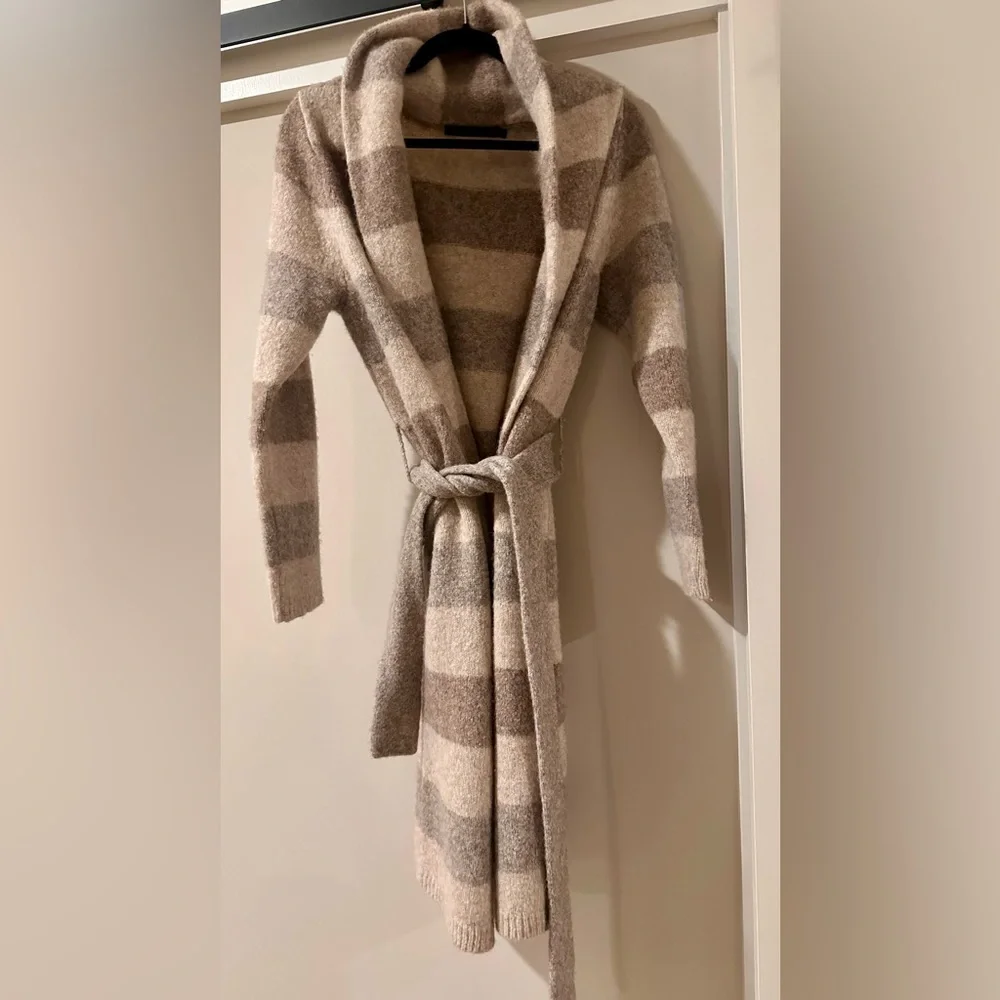 Jenni Kayne Belted Sweater Coat in Oatmeal Stripe, Size Small - Picture 5 of 8